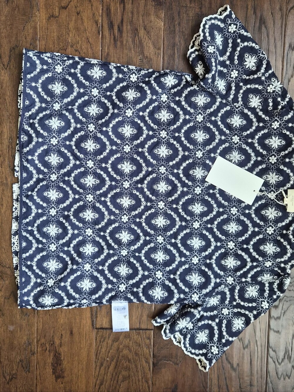 *NWT* [Sezane] Dahlia Shirt in Marine with Daisies, Size 38/6, Organic Cotton - Picture 12 of 13